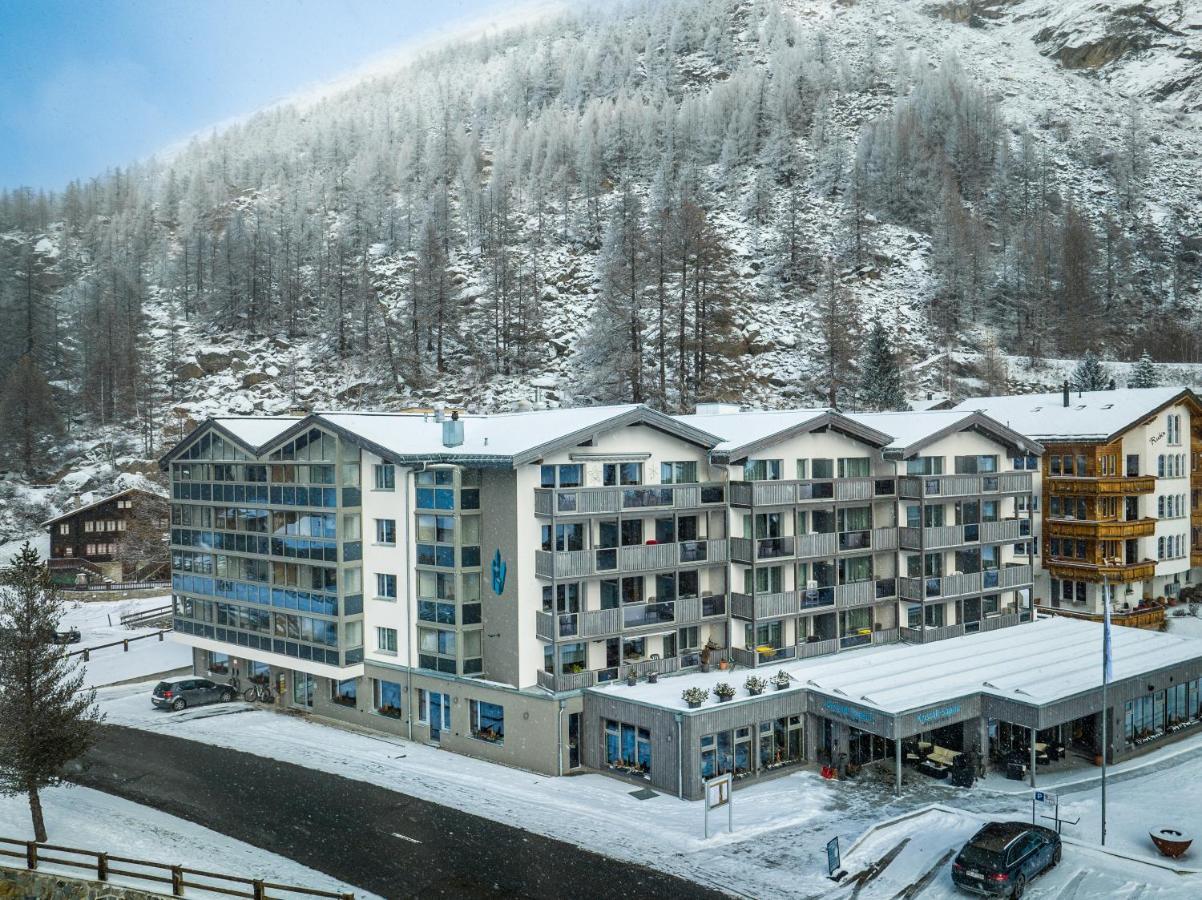 Hotel Kristall Saas-Almagell Exterior foto