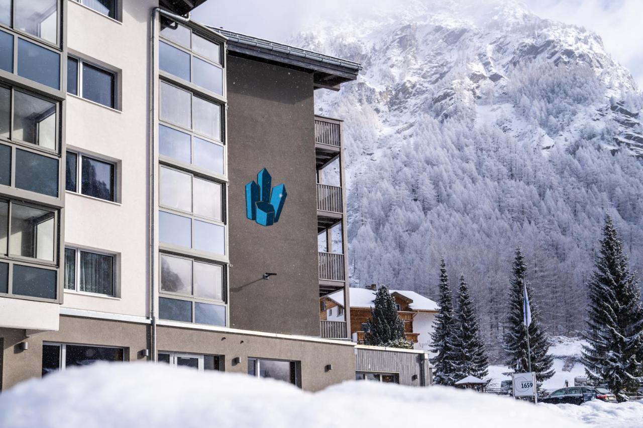 Hotel Kristall Saas-Almagell Exterior foto